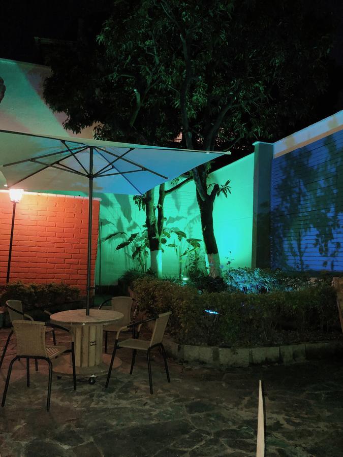 Backpackers Inn Μεντεγίν Εξωτερικό φωτογραφία