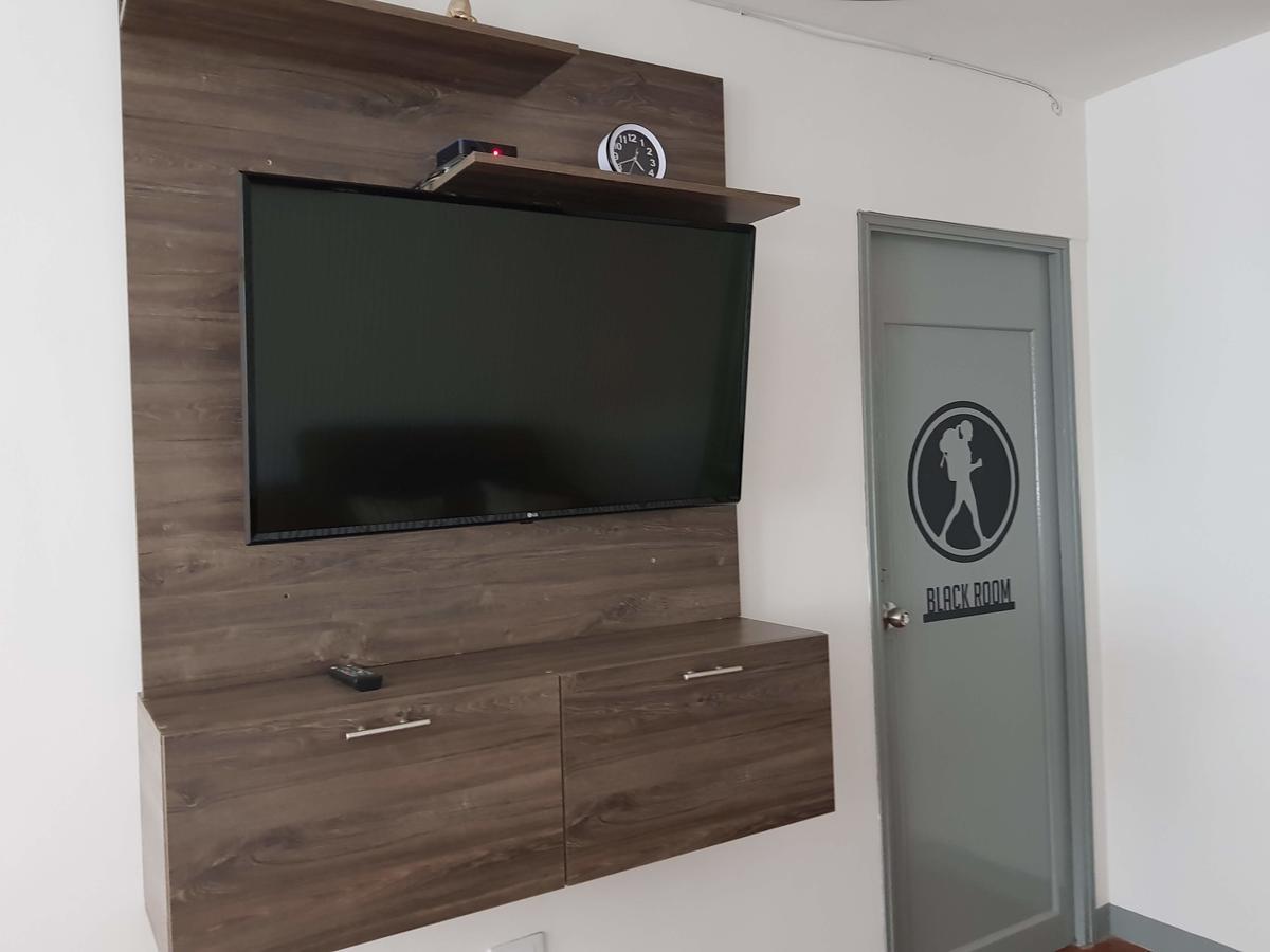 Backpackers Inn Μεντεγίν Εξωτερικό φωτογραφία