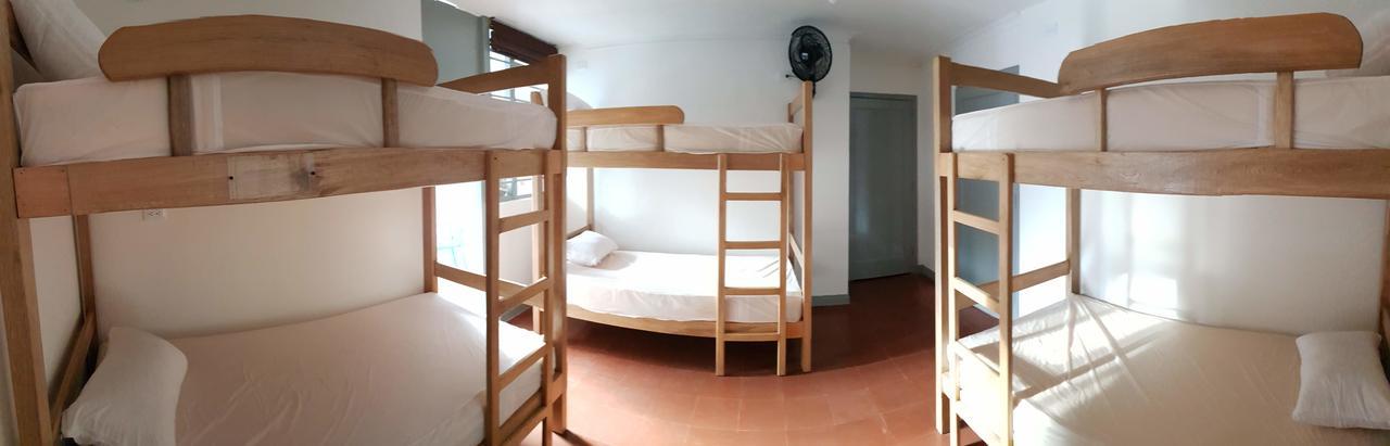 Backpackers Inn Μεντεγίν Εξωτερικό φωτογραφία