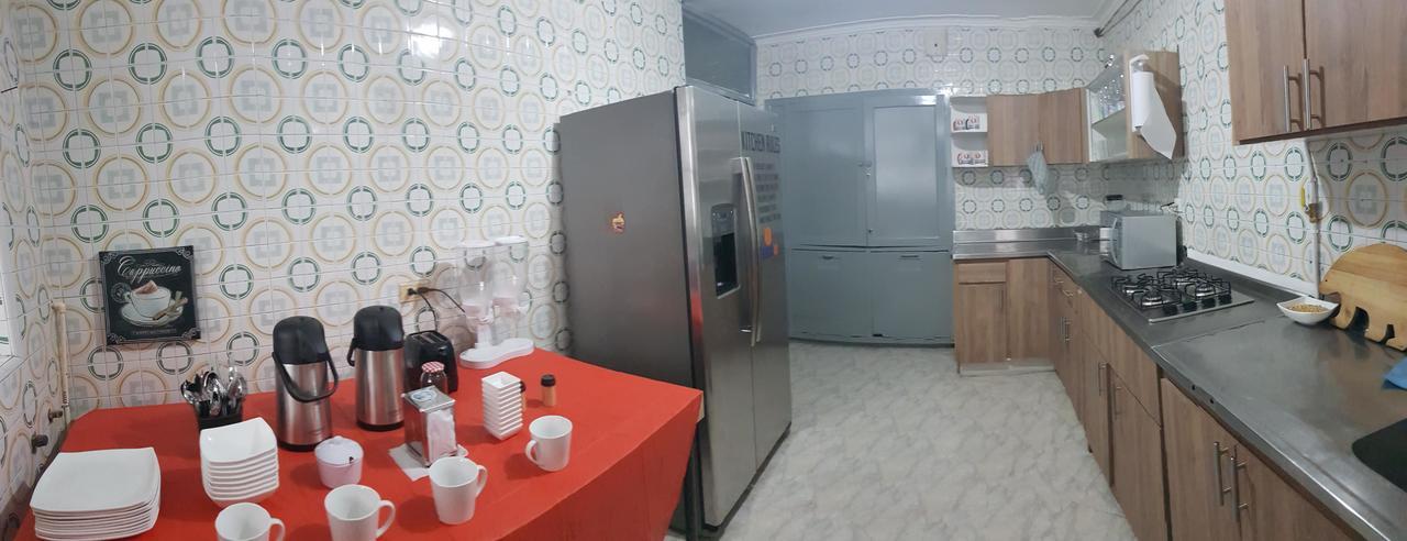 Backpackers Inn Μεντεγίν Εξωτερικό φωτογραφία