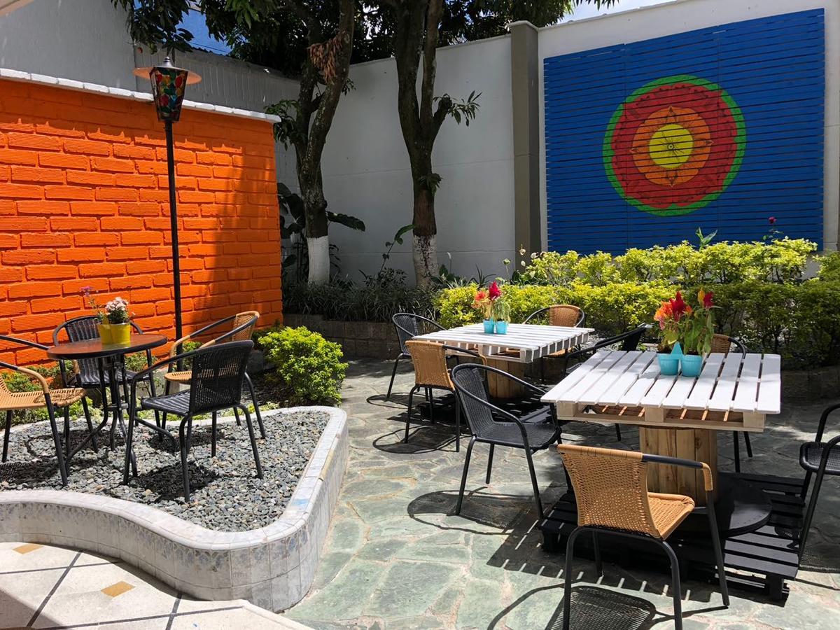 Backpackers Inn Μεντεγίν Εξωτερικό φωτογραφία