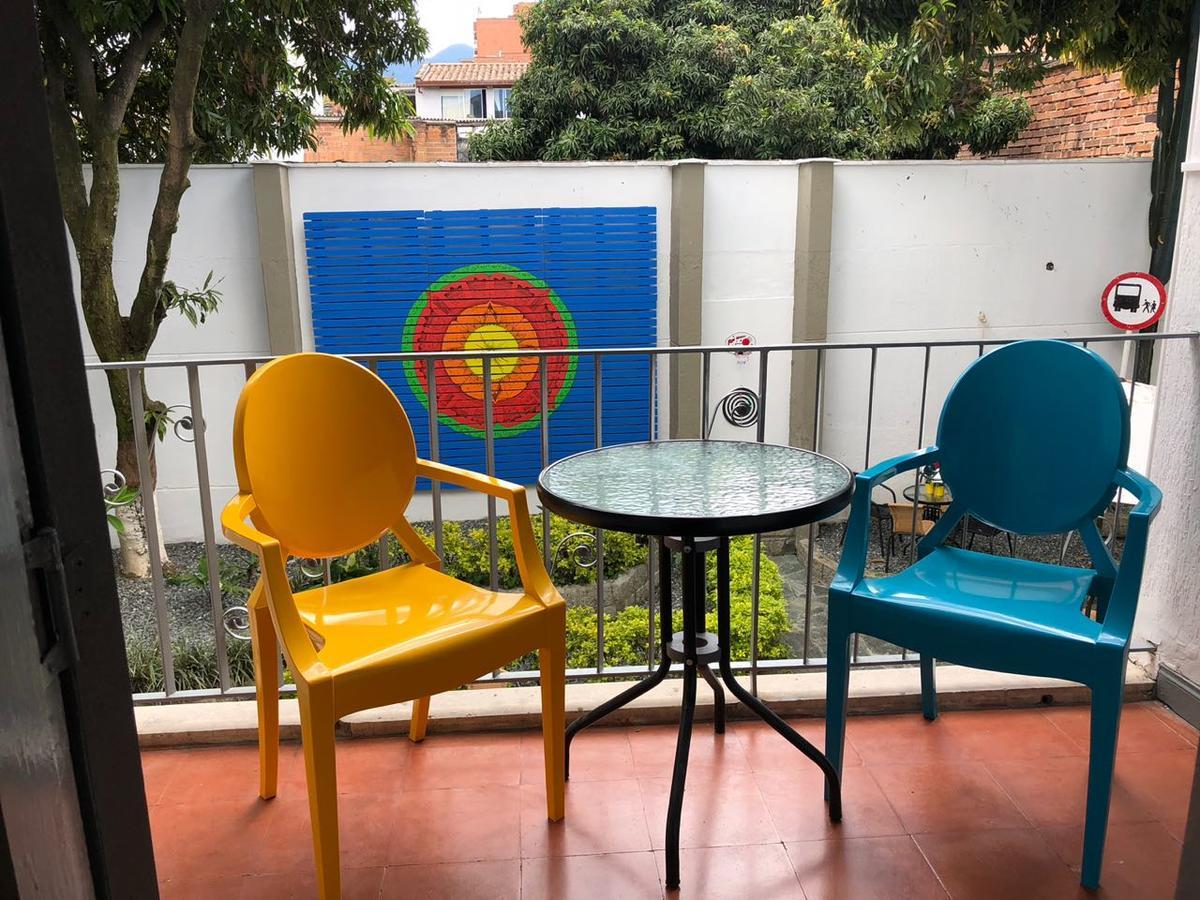 Backpackers Inn Μεντεγίν Εξωτερικό φωτογραφία