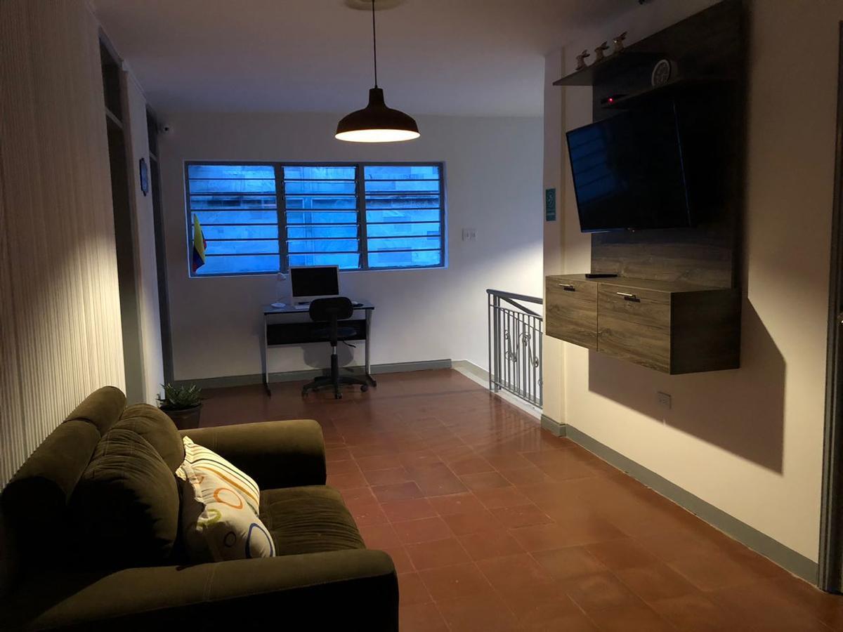 Backpackers Inn Μεντεγίν Εξωτερικό φωτογραφία
