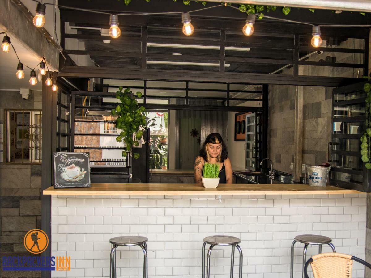 Backpackers Inn Μεντεγίν Εξωτερικό φωτογραφία
