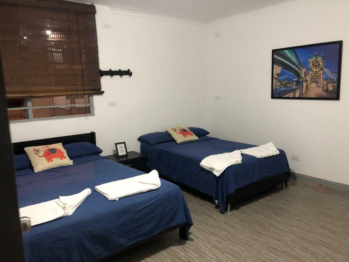 Backpackers Inn Μεντεγίν Εξωτερικό φωτογραφία